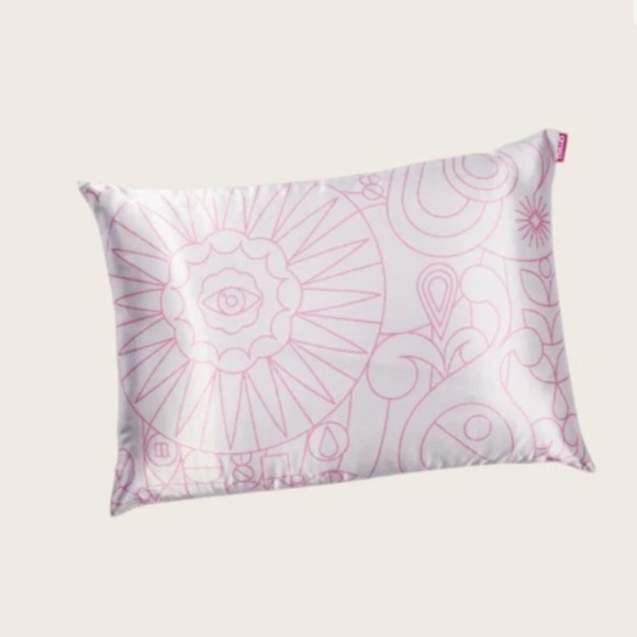 NWT AMIKA Set of 2 Silk Pillowcases - Picture 1 of 5